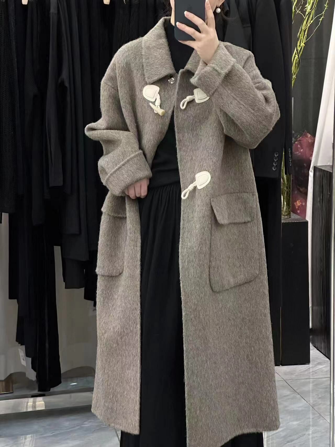 ᴷᴼᴿᴱᴬ 🇰🇷 氣質女孩必備長版寬鬆羊毛大衣