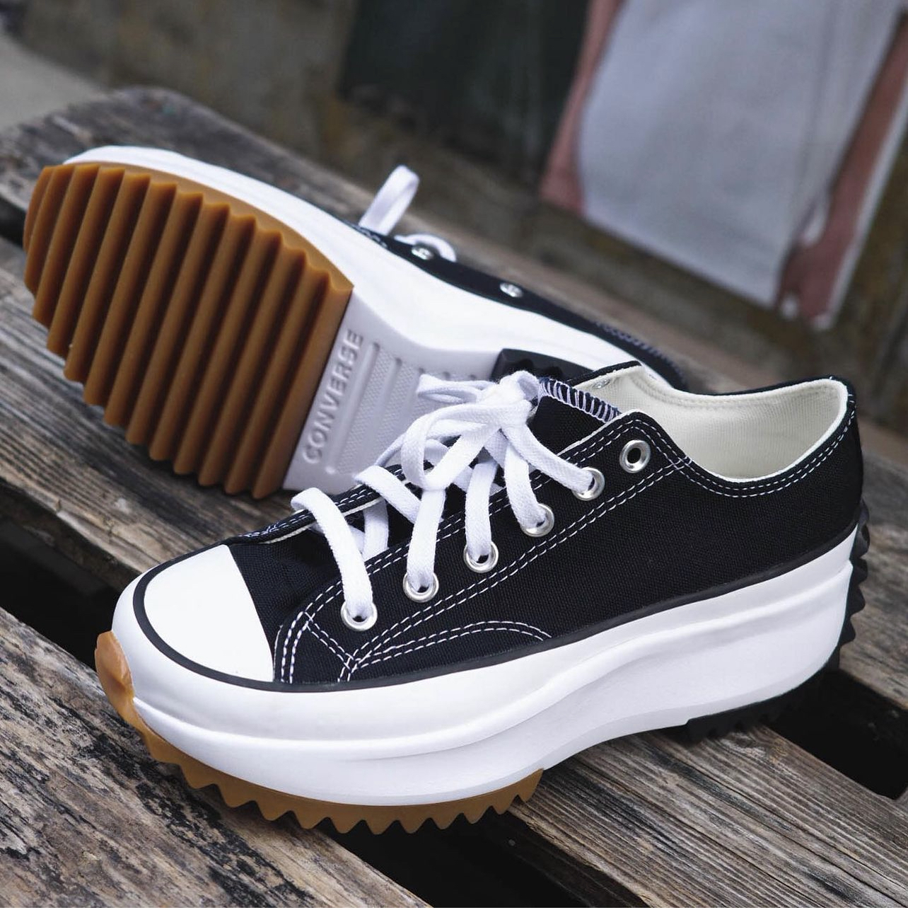 Converse run star hike low鋸齒 低筒（168816C）