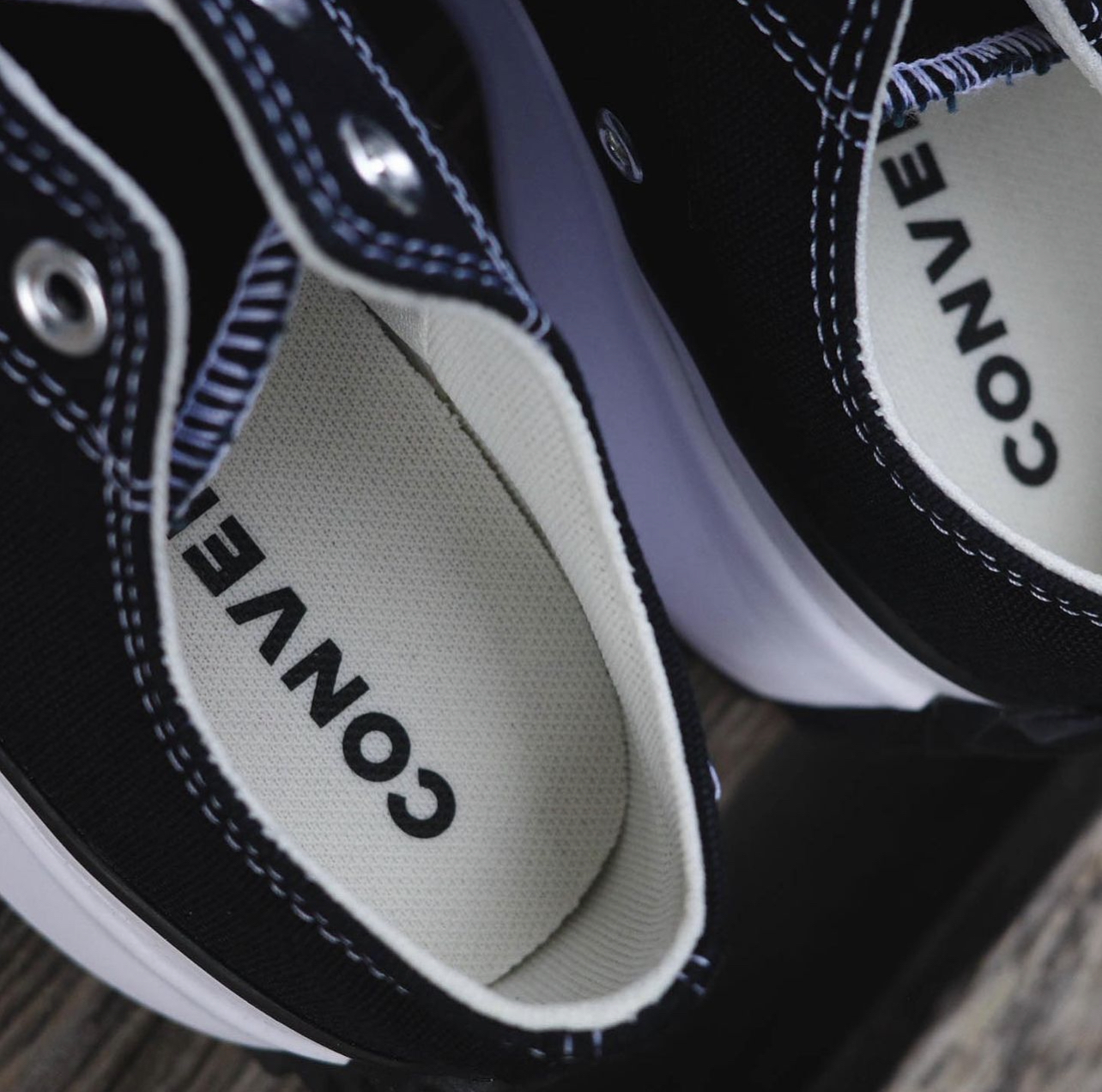 Converse run star hike low鋸齒 低筒（168816C）