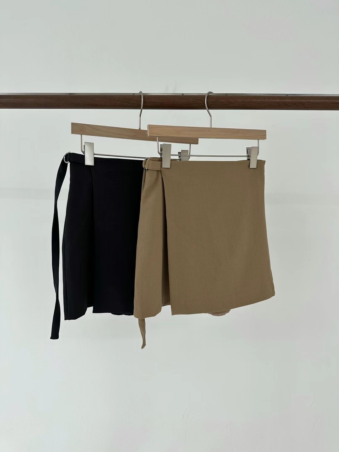 不皺西裝裙褲(現貨)