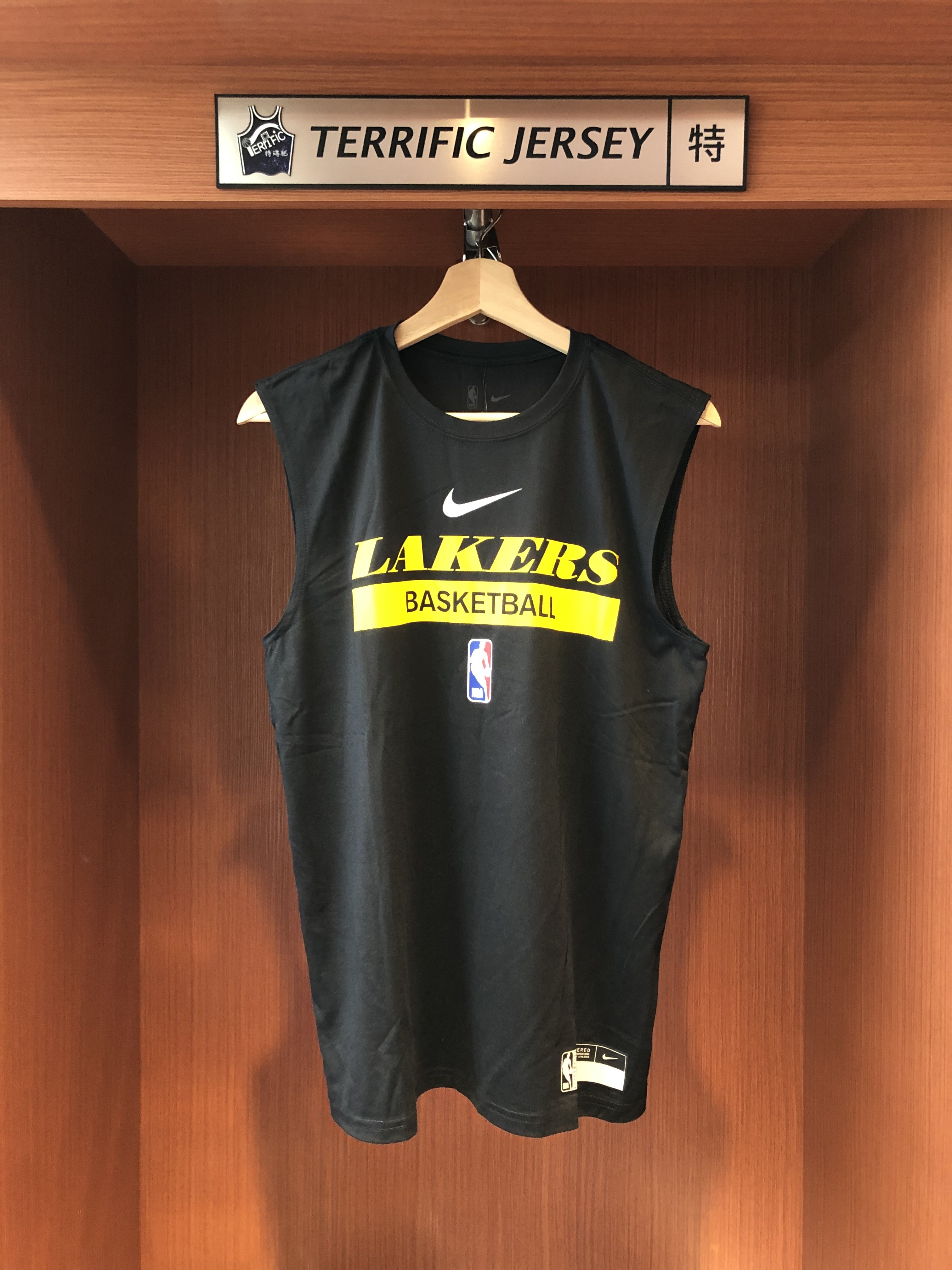 NBA背心 Los Angeles Lakers 洛杉磯湖人黑 22-23 熱身背心 球員實穿款 Nike Practice Tank Top 排汗背心 全新