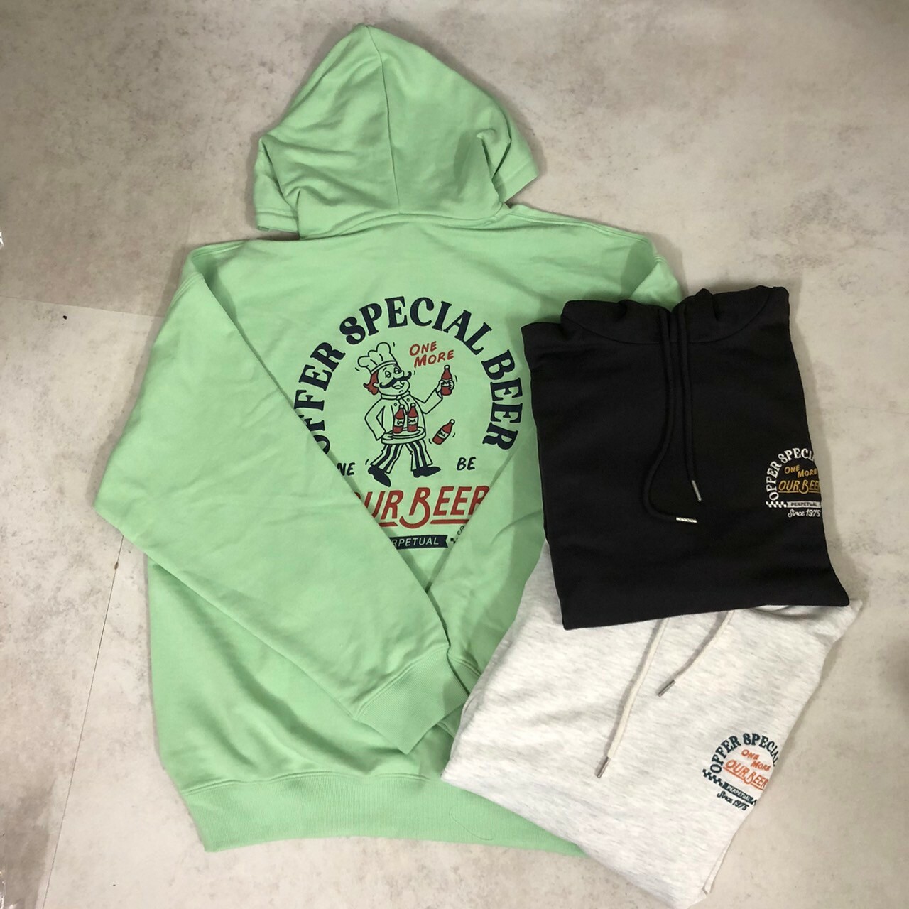 Power To The People 美式廚師連帽TEE 3701044-103