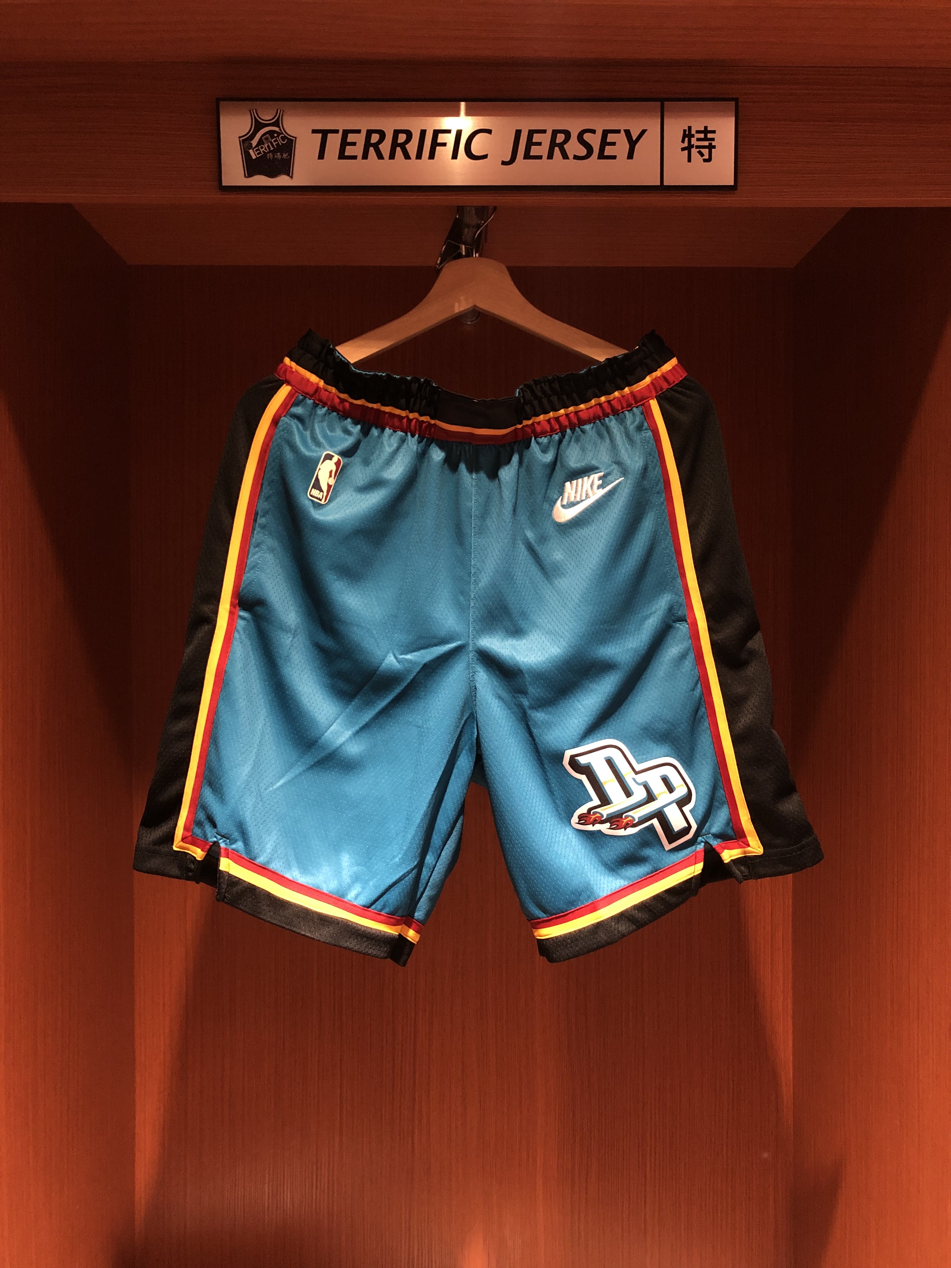 NBA球褲 Detroit Pistons 底特律活塞復古球褲 綠馬頭 HWC Nike Swingman Shorts 球迷版 有口袋 全新