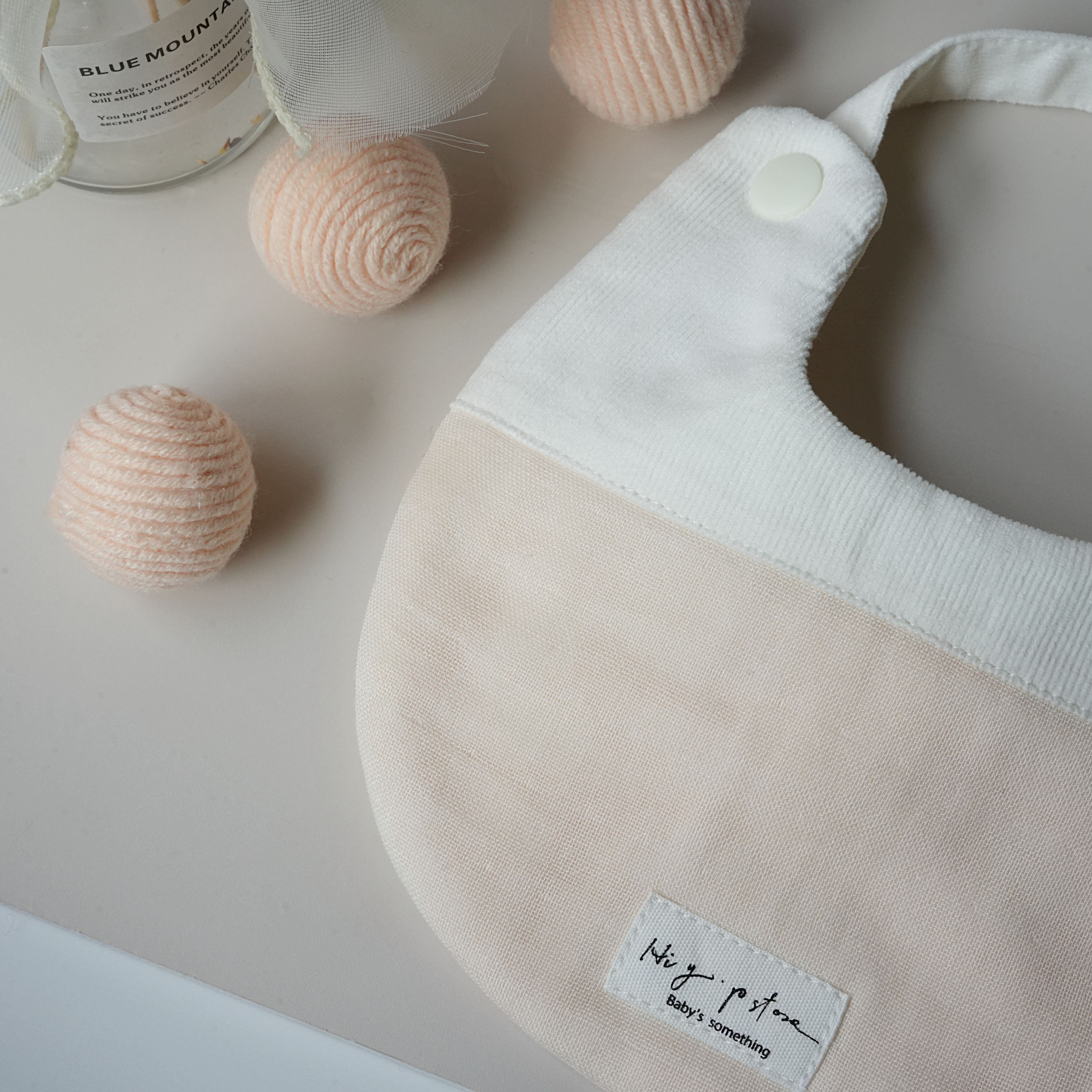 Hi Y.P store-手作圍兜-柔沙桔（拼接燈芯絨）