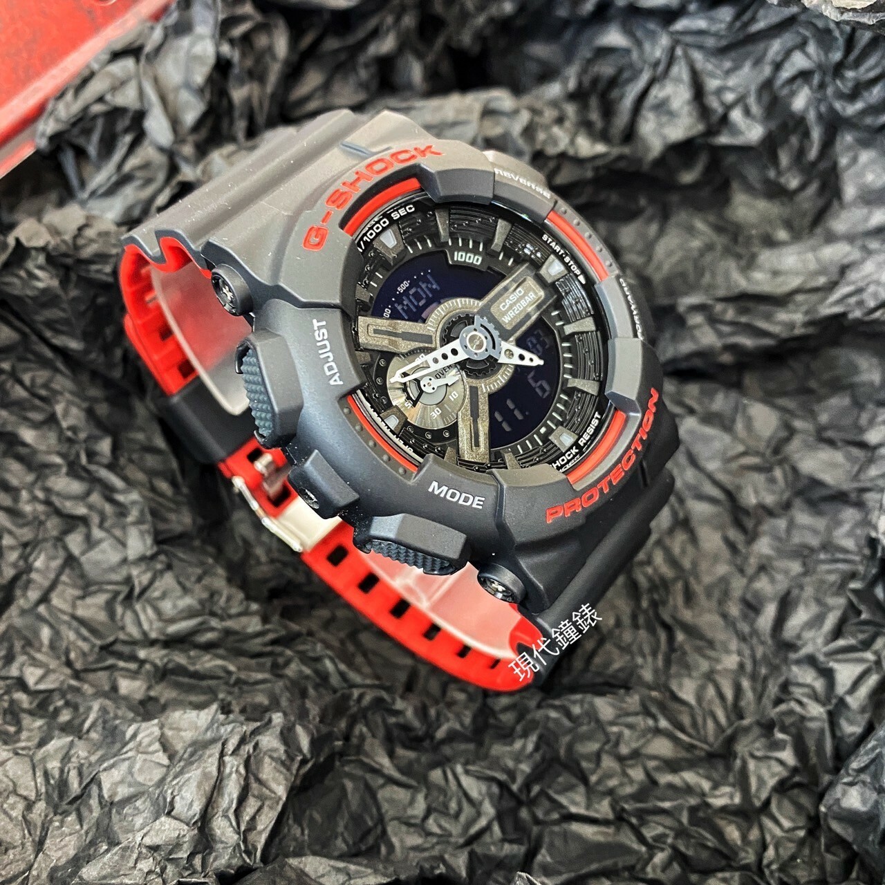 【G-SHOCK】絕對強悍時尚黑紅潮流運動錶GA-110HR-1A 51.2mm 現代鐘錶