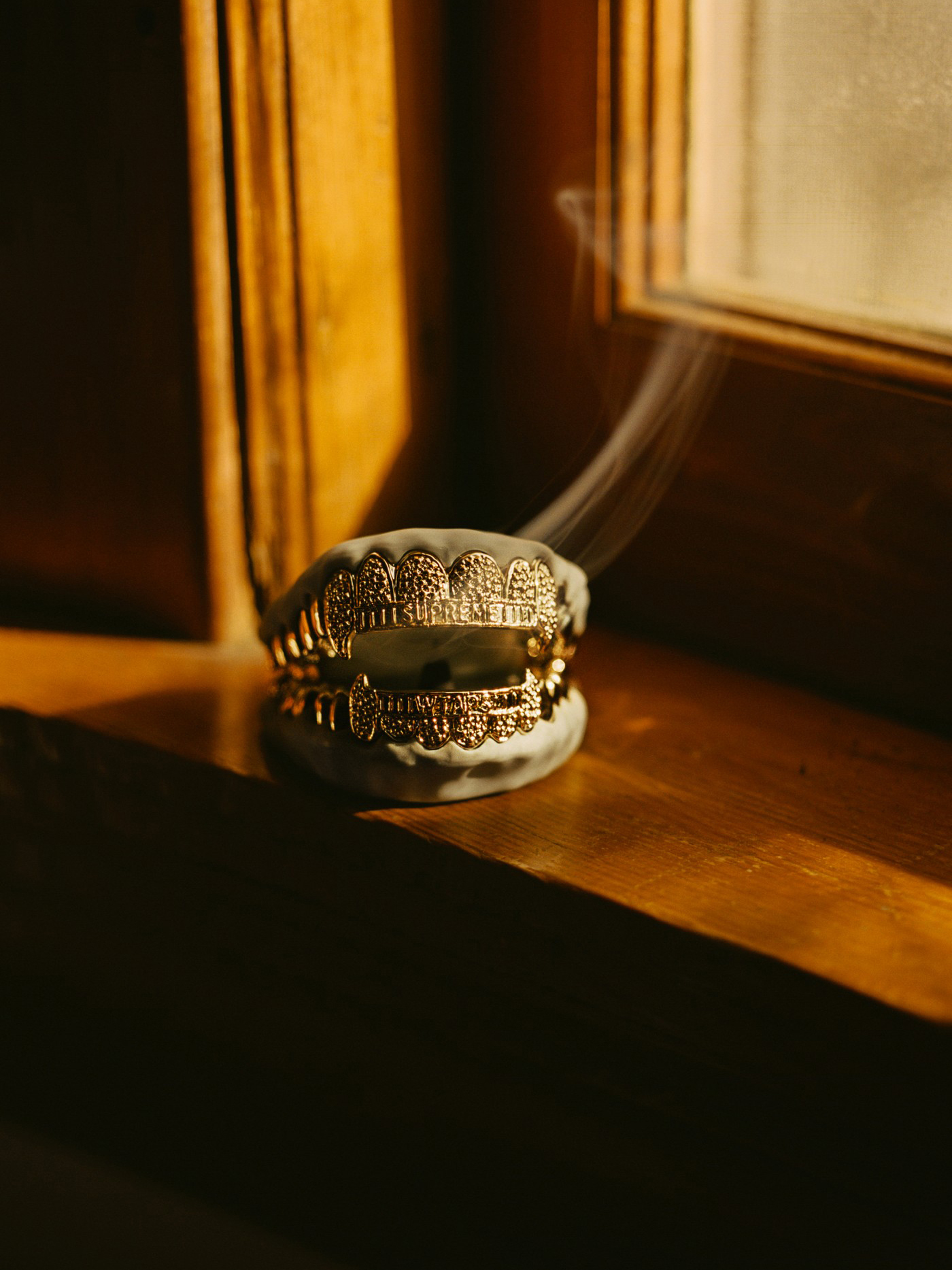 SUPREME x WTAPS GRILLS INCENSE BURNER 聯名假牙塔香座