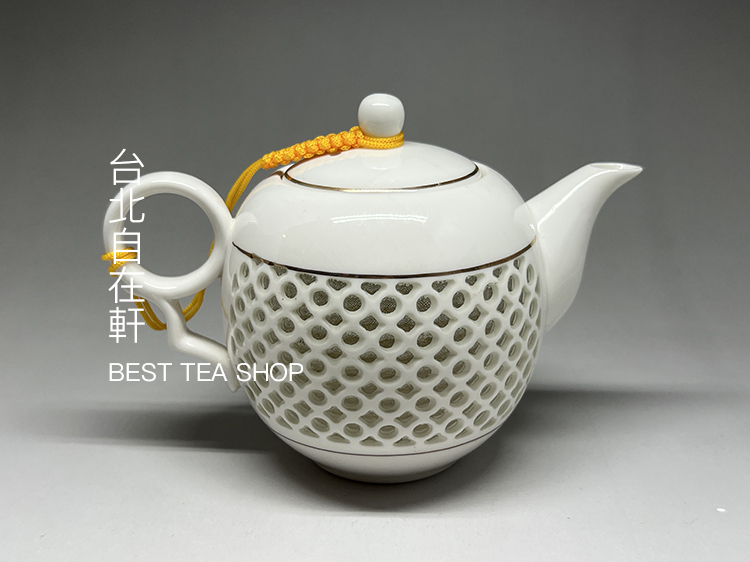 鏤空白磁茶壺
