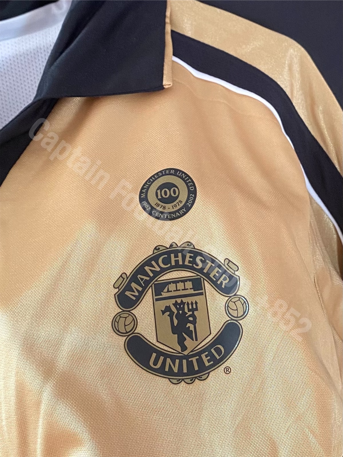 04 SP AUTHENTIC Manchester Utd #10 GOLD トレーディングカード