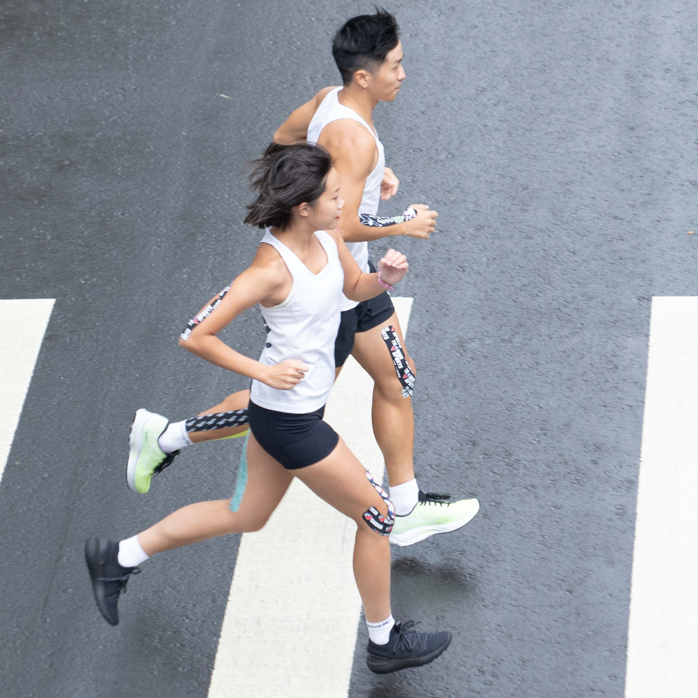 【PowerMax】備戰馬拉松-Σ全鎖跟貼紮型護踝襪+給力貼 賽事必備組｜肌腱、腳踝防護｜肌貼襪、馬拉松襪、跑步襪、運動襪、護踝襪｜台灣製造