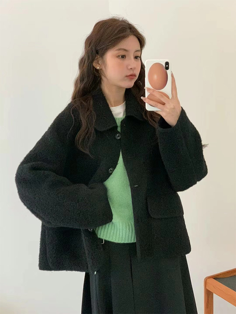 ᴷᴼᴿᴱᴬ 🇰🇷egg秋季必備溫暖毛絨感短外套（兩色）