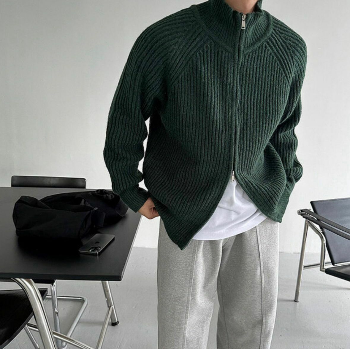 暗直紋高領拉鍊外套 MAIDEN-018JK