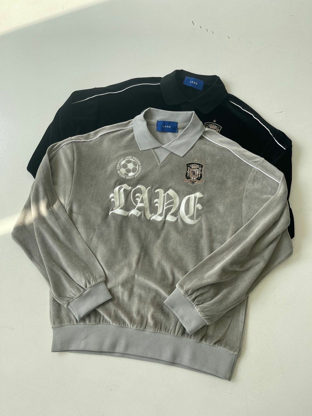 反領英文字圖案長袖衫 LANE-019T