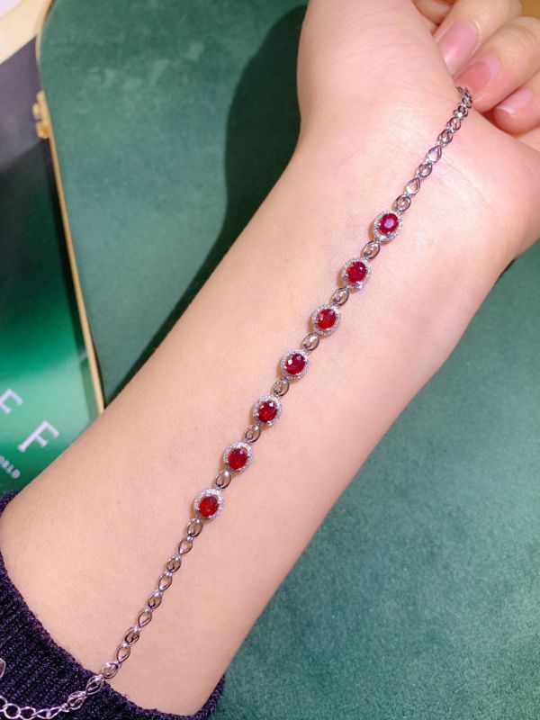 18k 金天然無燒鴿血紅紅寶石手鏈