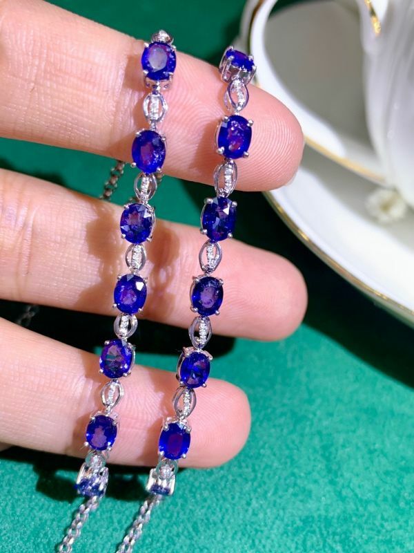 18k vivid blue 金天然斯里蘭卡藍寶石手鏈