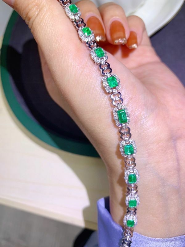 18k vivid green 祖母綠手鏈