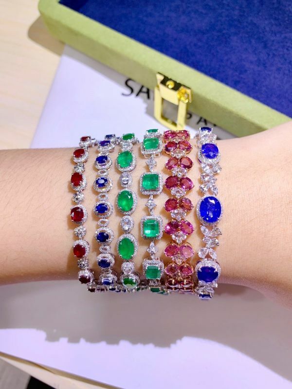 無燒鴿血紅紅寶石/vivid green 祖母綠/藍寶石/碧璽手鏈