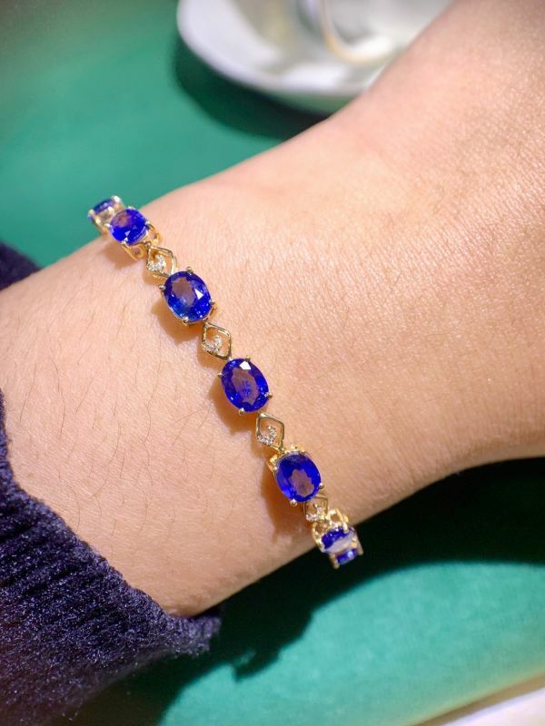 18k Royal blue 藍寶石金手鏈