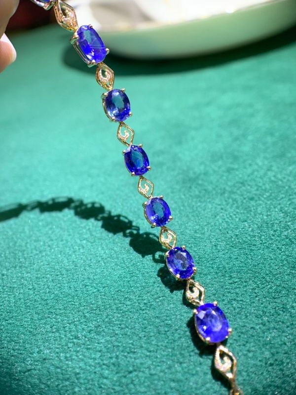 18k Royal blue 藍寶石金手鏈