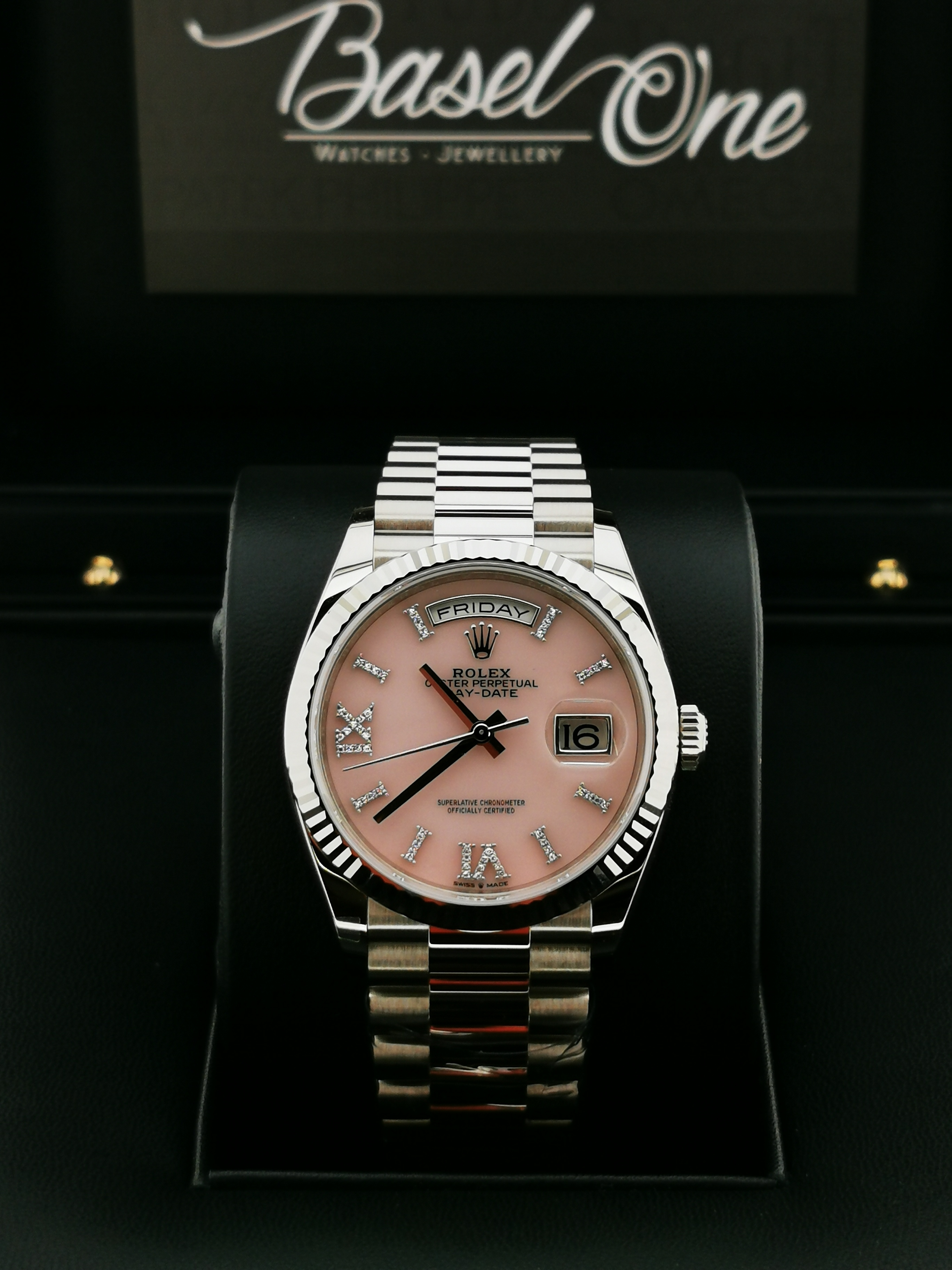 128239 ROLEX PINK OPAL DIAMOND SET DAY DATE 36