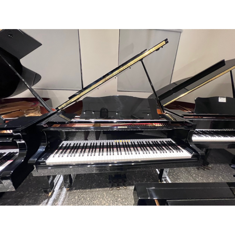 嚴選 山葉 YAMAHA 新G2E 三踏板 如新 平台鋼琴 演奏鋼琴 2號琴 中古鋼琴 二手鋼琴 漢麟樂器 鋼琴店