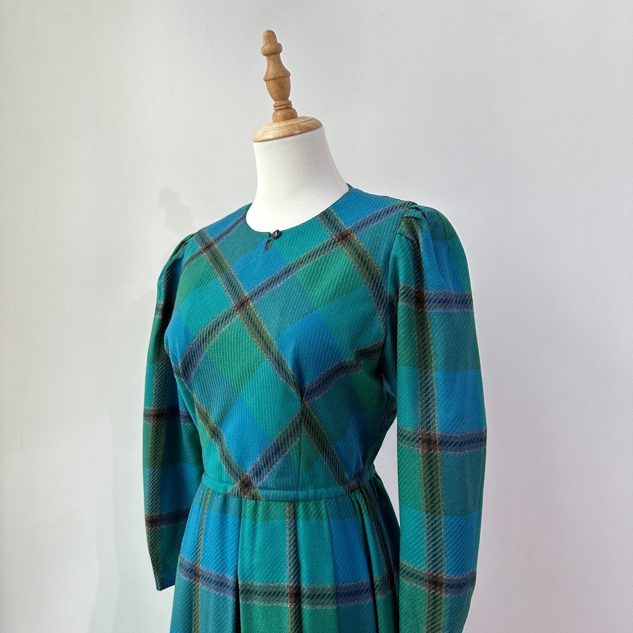 冷色系藍綠大格紋長袖連身裙