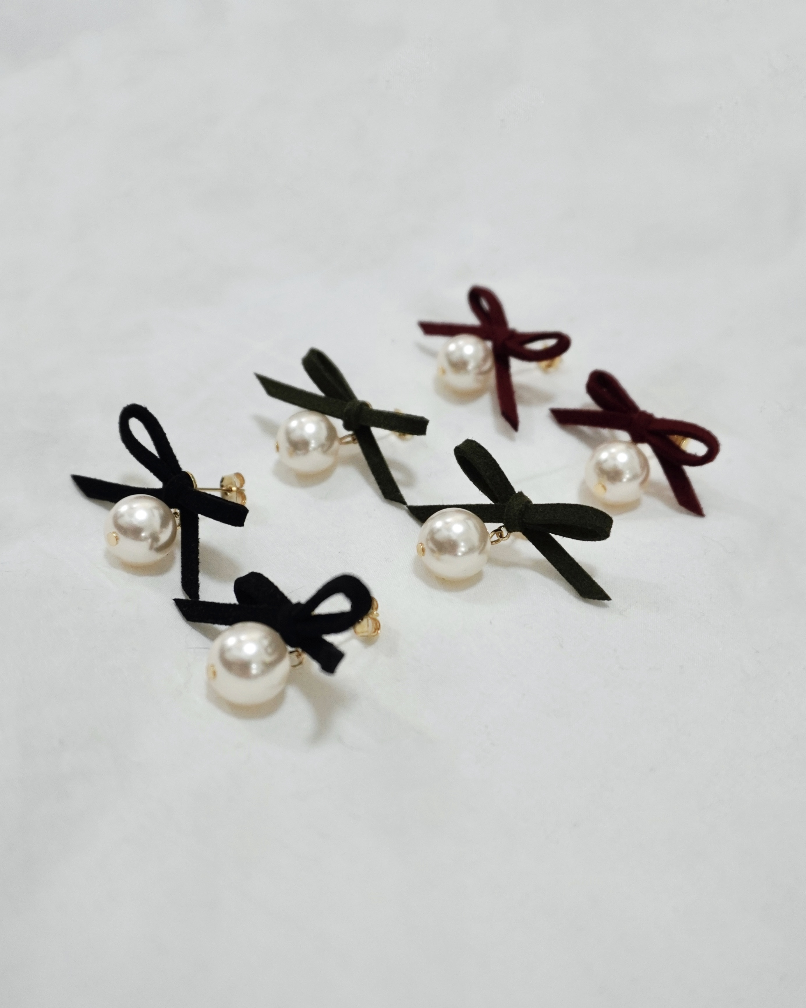 質感蝴蝶結吊珍珠小球耳環