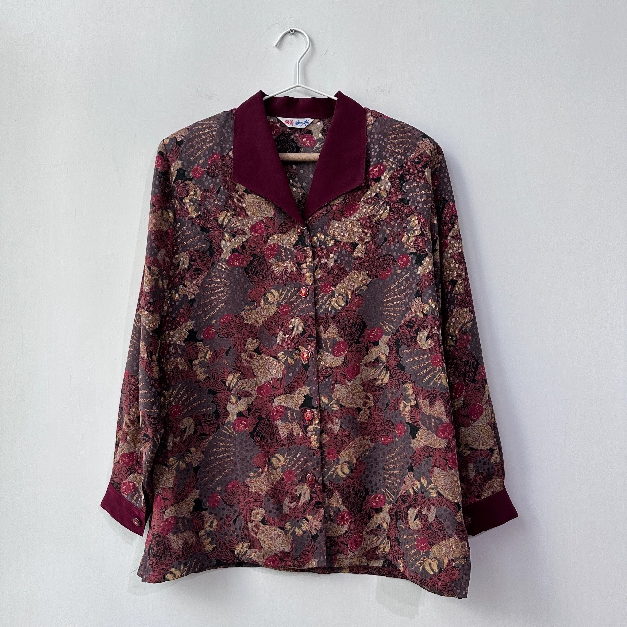 暗紅華麗感葉紋圖案上衣