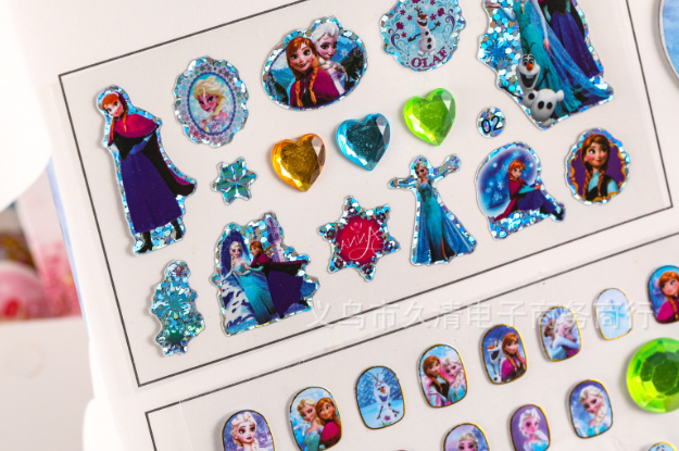 卡通炫彩指甲贴（款式随机）