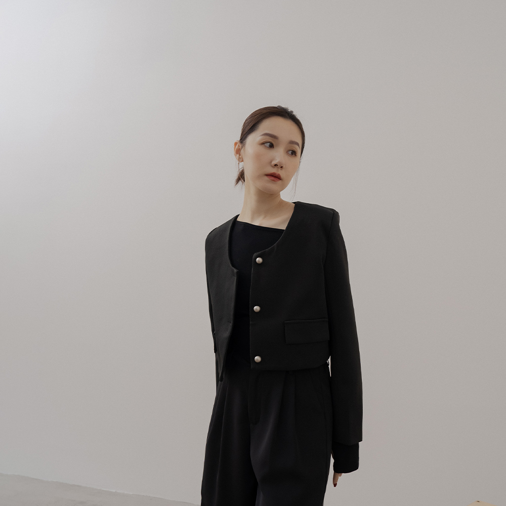 Metal buckle style collarless short blazer-Black M/L【02030540】in stock+pre-order