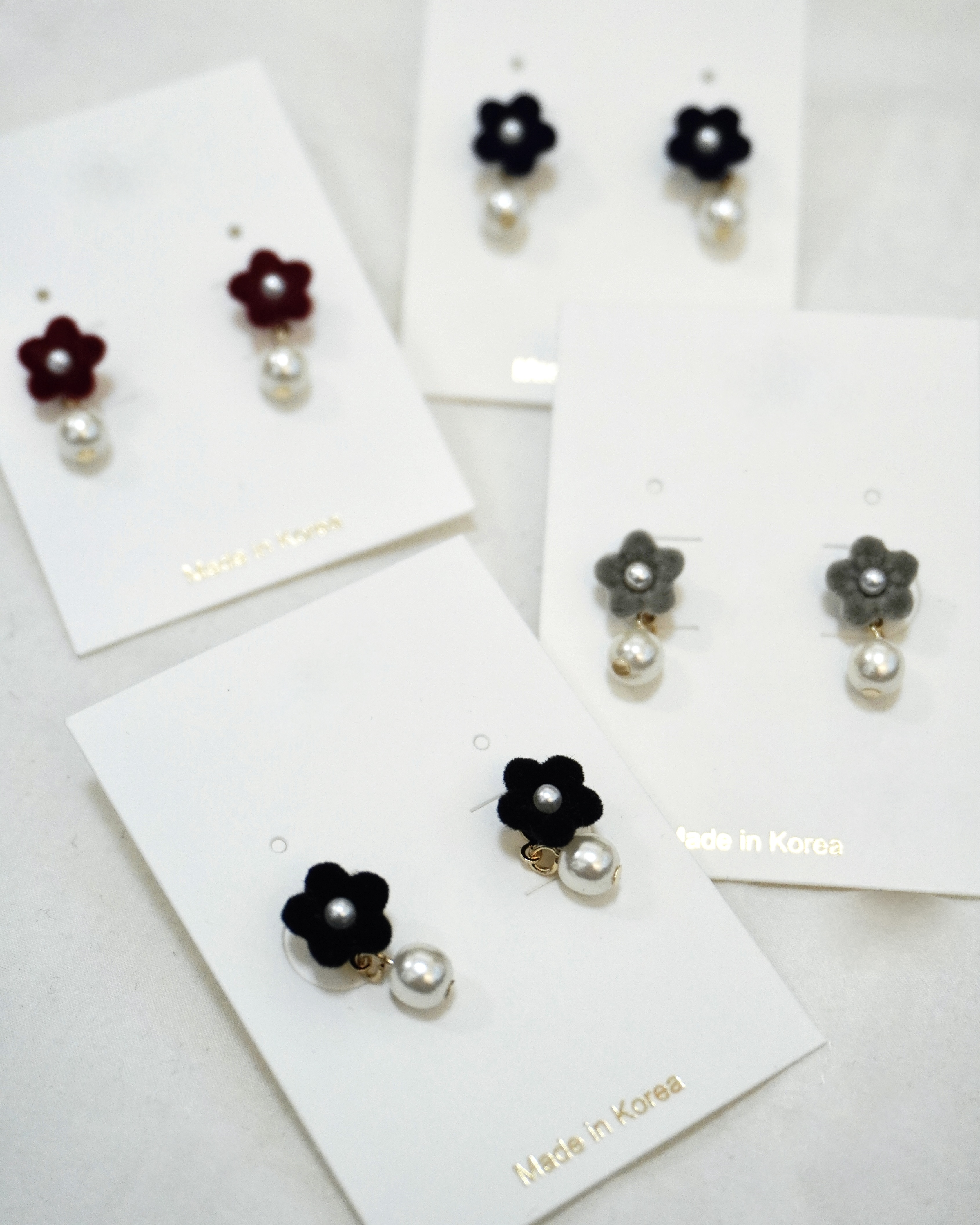 絨毛花花吊珍珠耳環