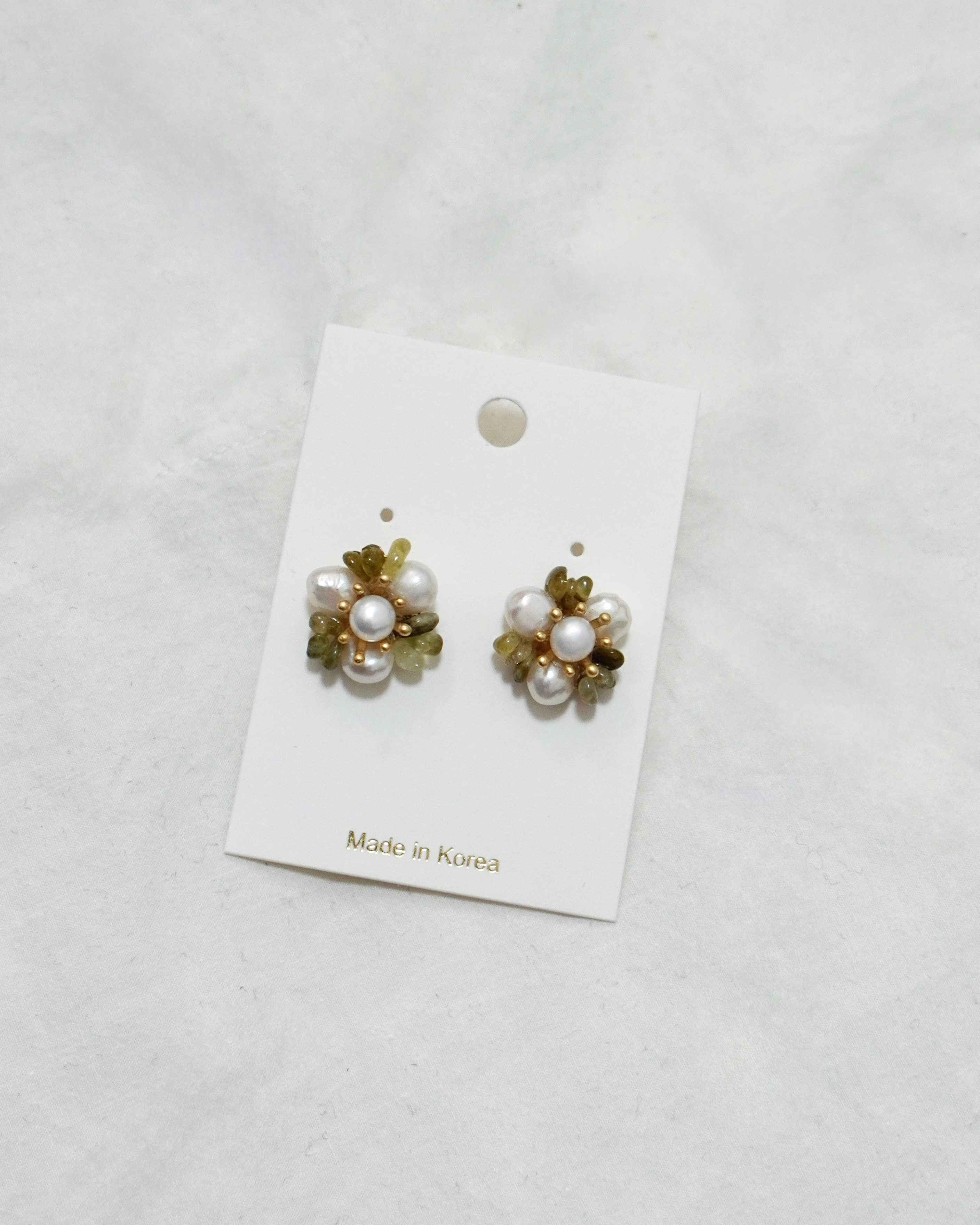手工珍珠金色小花束耳環