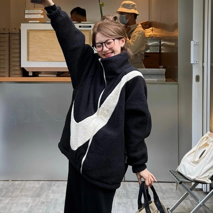 NIKE SWOOSH JACKET 雙面 大勾 黑 粉 黑白 外套 羊羔毛 DC5138-010 女款 / 現貨★