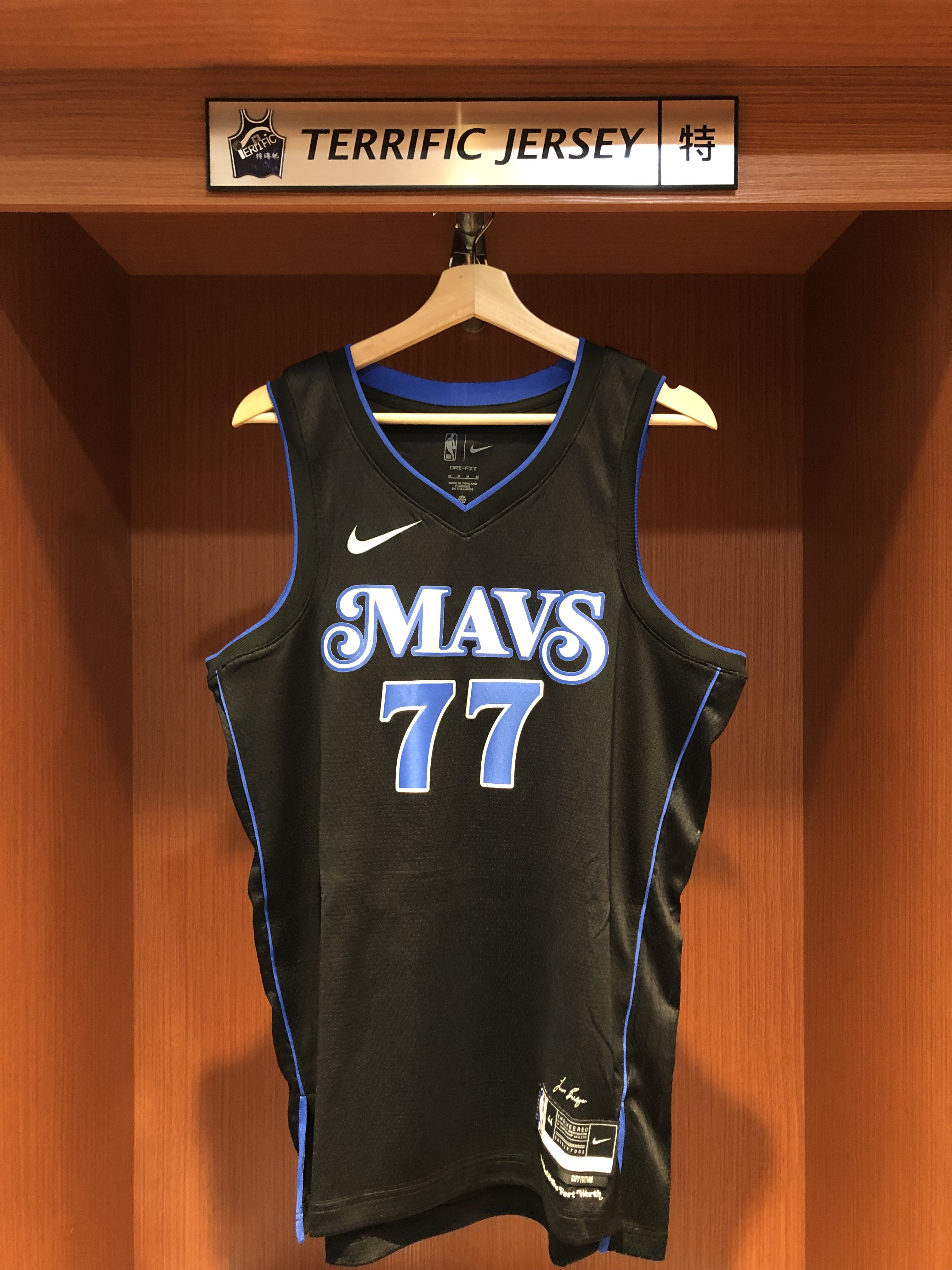 NBA球衣 Luka Doncic 達拉斯小牛城市 西冠 City Nike Swingman 球迷版 熱轉印 全新