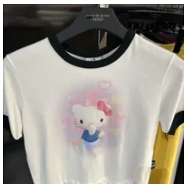 [S] ADLV HELLO KITTY 3D ARTWORK MIDDLE CROP SHORT SLEEVE T-SHIRT,WHITE, ADLV23FW-SSCAHK-WHT (SAV267)