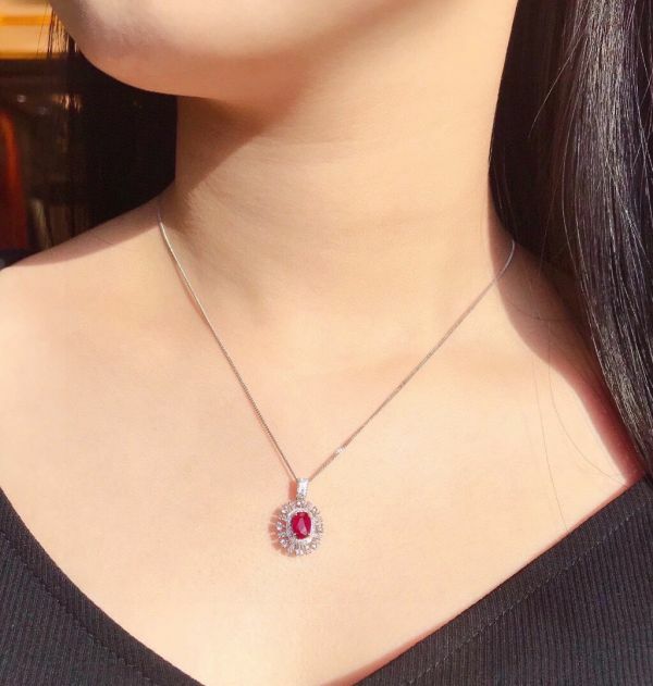 18k 金天然鴿血紅紅寶石吊墜(不含鏈)