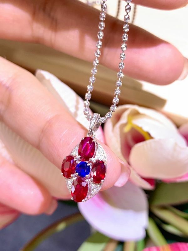 18k 天然鴿血紅<紅配藍>紅寶石吊墜(不含鏈)