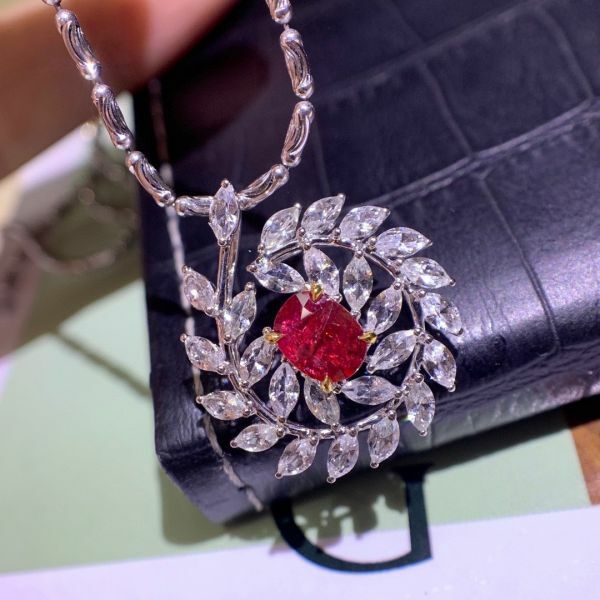 18k 天然無燒紅鴿血紅紅寶石吊墜(不含鏈)