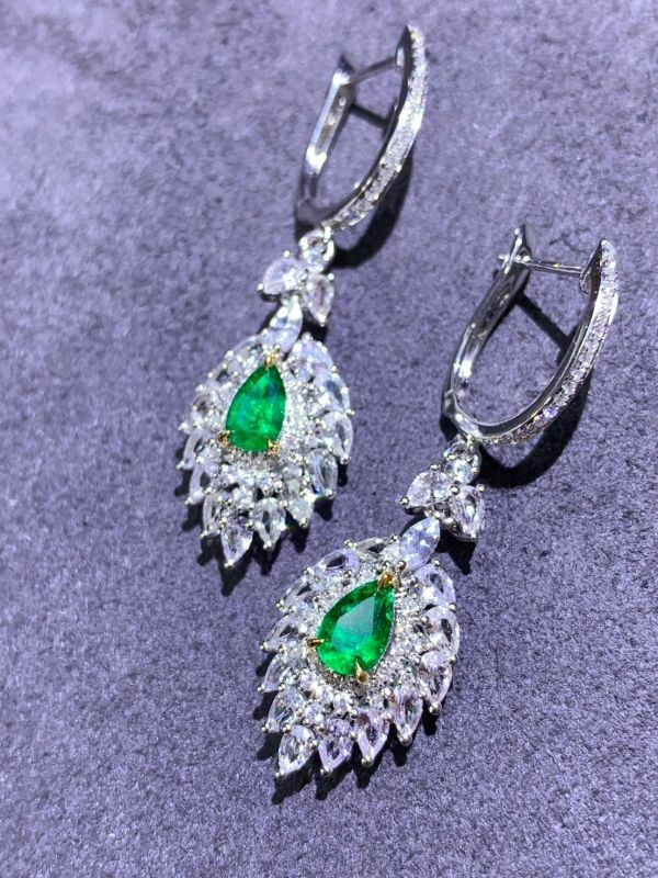 18k Muzo green祖母綠耳釘