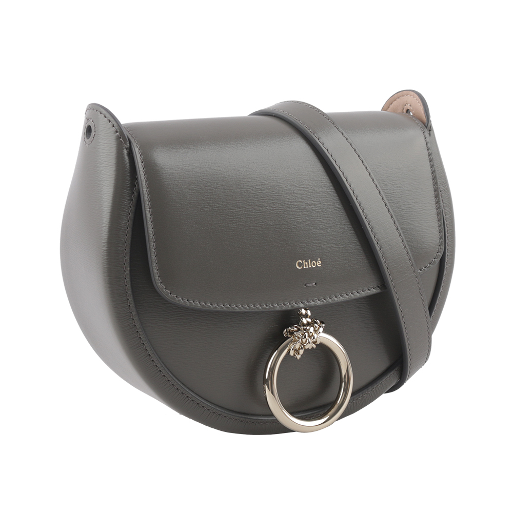 【Chloé】Arlene Small 圓環小牛皮半月型斜背包
