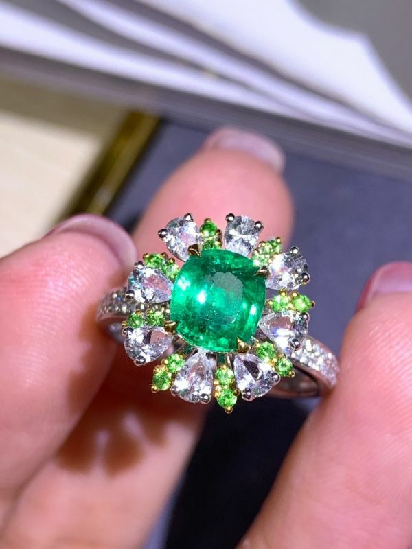 18k vivid green祖母綠金鑲天然