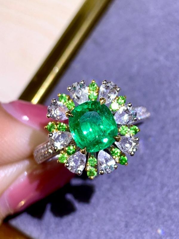 18k vivid green祖母綠金鑲天然