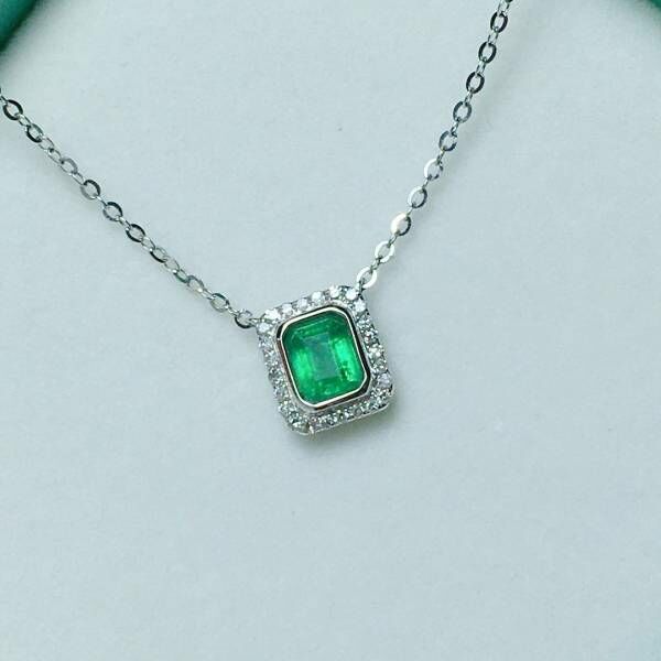 限量特價 18k真金真鑽 祖母綠吊墜 送證書