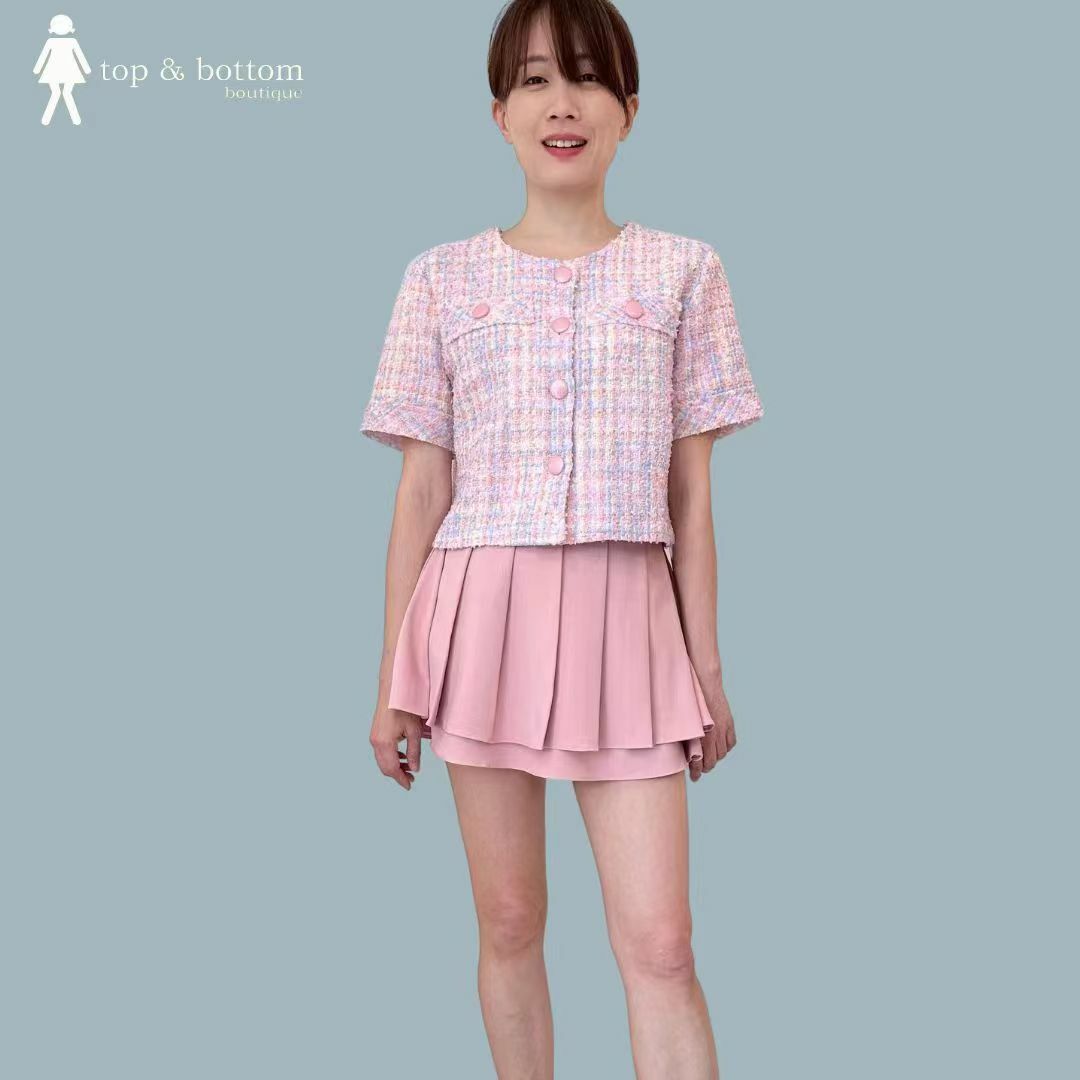 BUCKLE FRONT SHORT PLEATED SKIRT