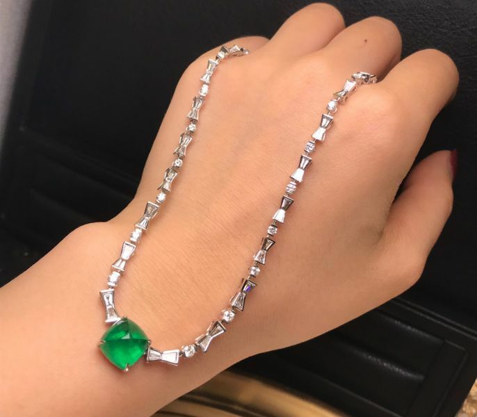 5.35ct 18k祖母綠糖塔頸鏈