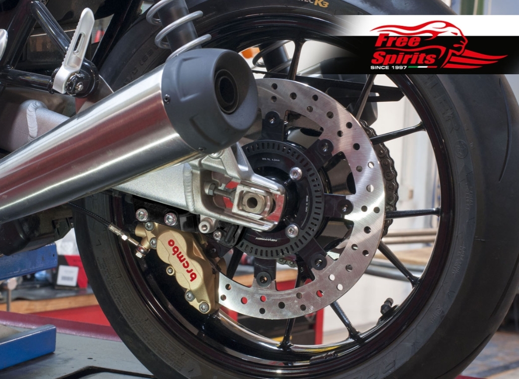 Free Spirits 水冷 Speed Twin 1200/Thruxton R專用 Brembo 後卡鉗+碟盤套件
