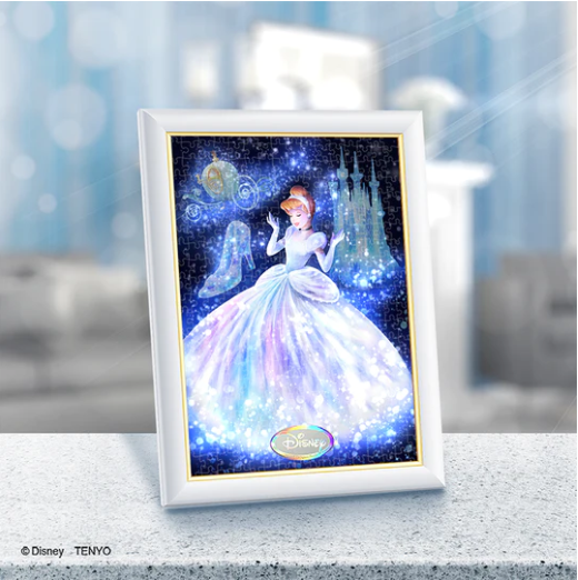 灰姑娘-包裹在神奇的光芒中 (透明樹脂)