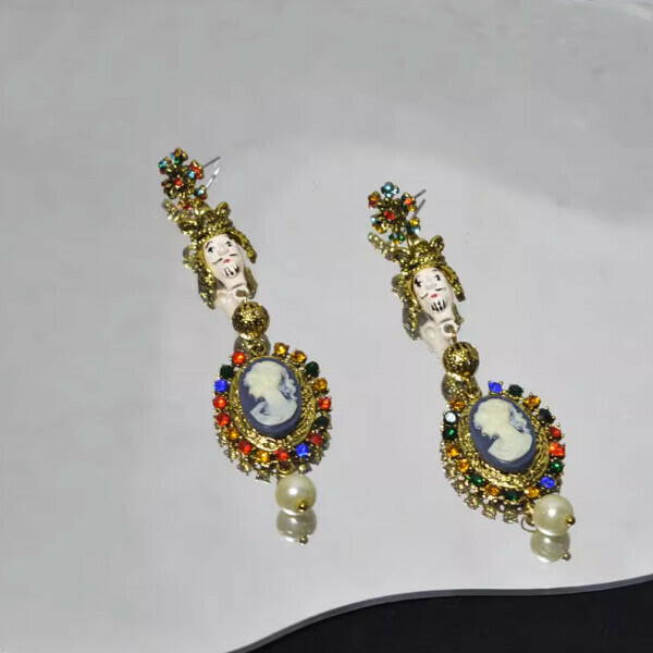 Colorful palace style long ear drops