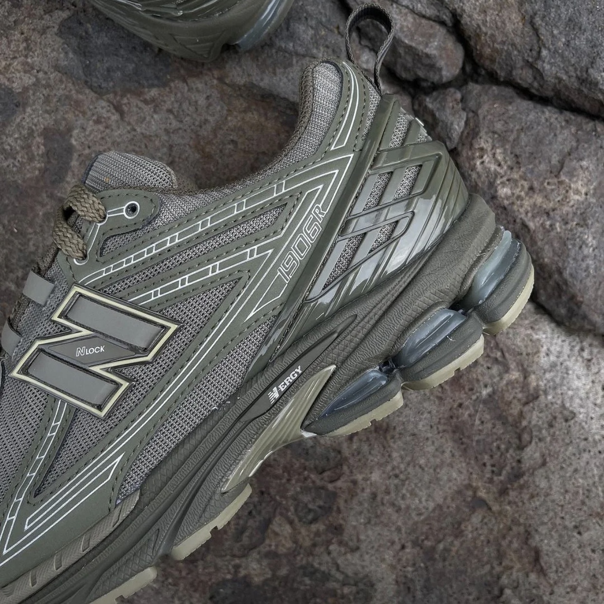 【現貨】New Balance NB 1906R 復古 苔綠 M1906RHB