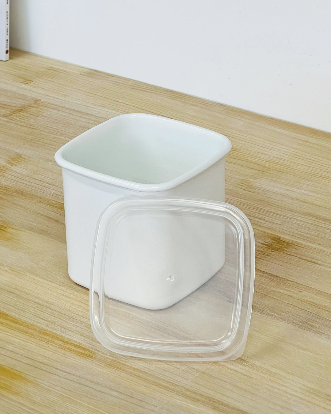 Enamel Square Food Containers L (with Lid)｜Noda Horo