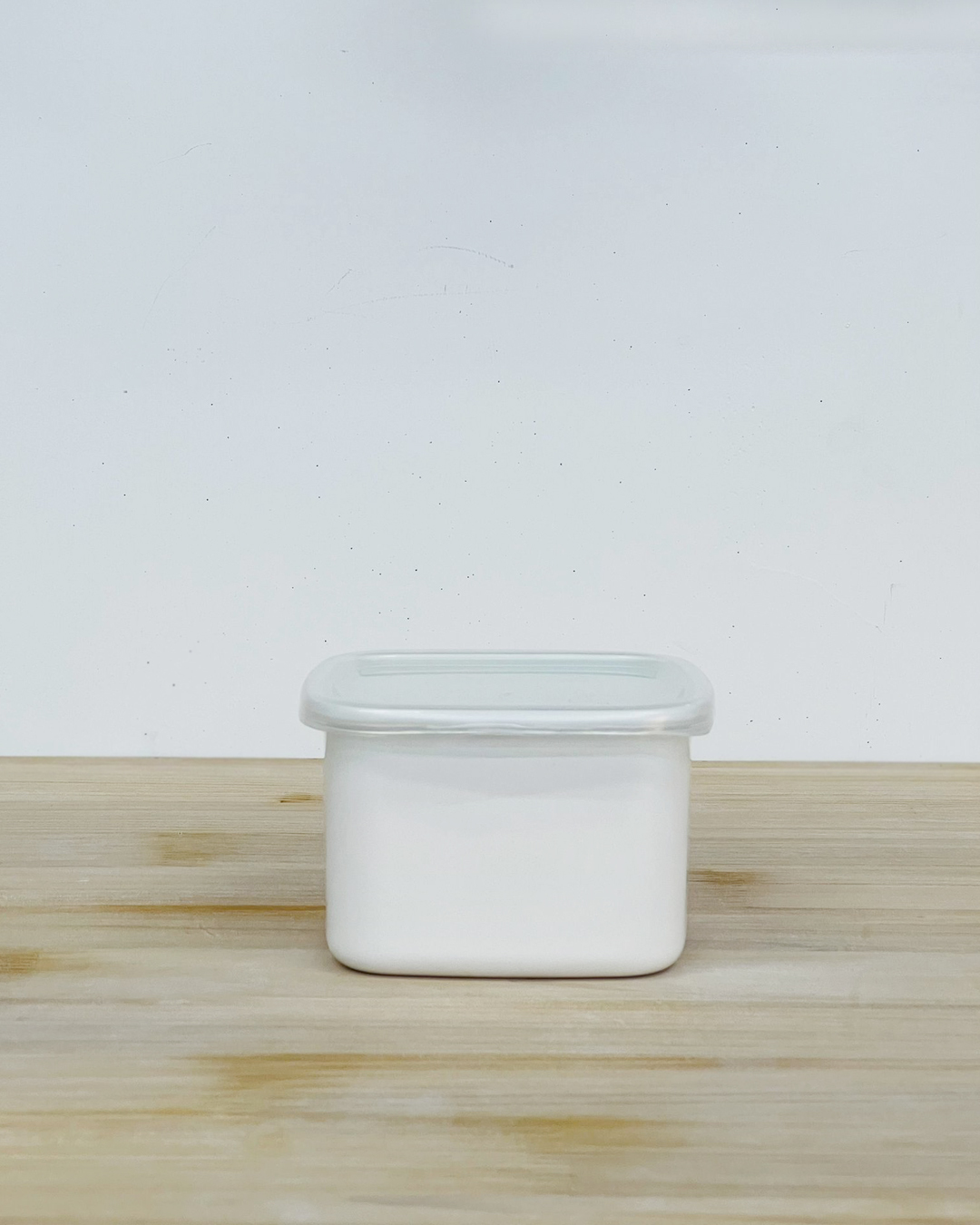 Enamel Square Food Containers M (with Lid)｜Noda Horo